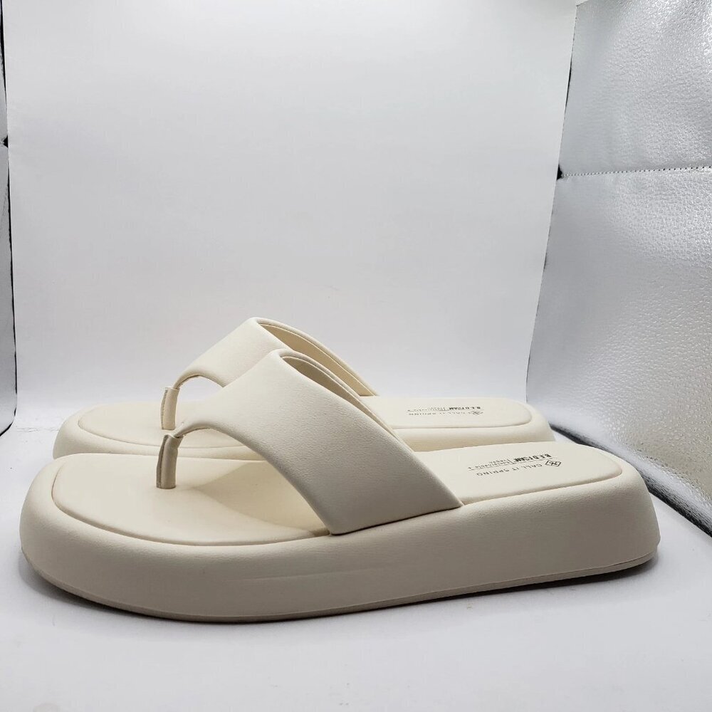 Call it Spring Ladies' Size 10 MAKENA chunky Thong Sandals WHITE, Slides VEGAN‎